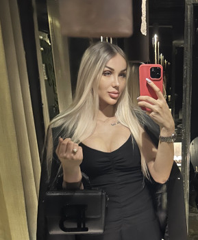 Elizabeth  - escort review from Turkey