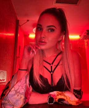 Tina AZ - escort review from Turkey